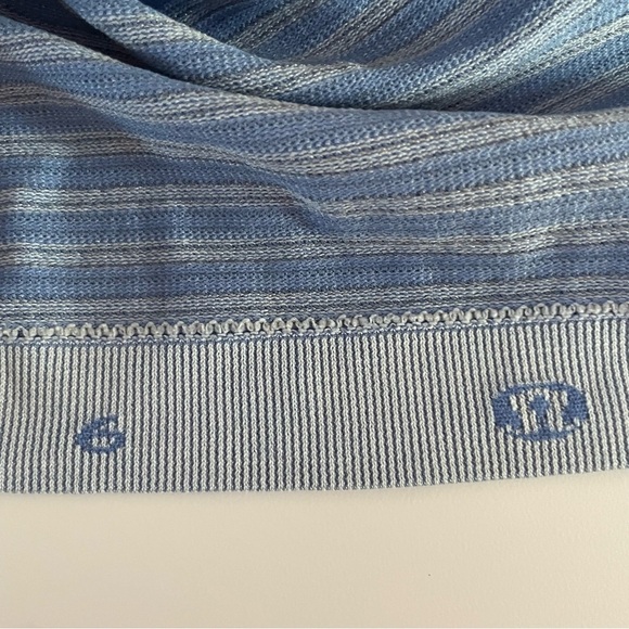 Lululemon Athletica swiftly tech blue striped t-shirt 20297 - Picture 6 of 7